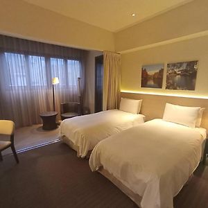Twin Room City View Balcony