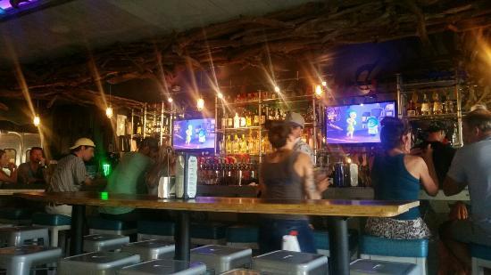 Single Fin Surf Grill