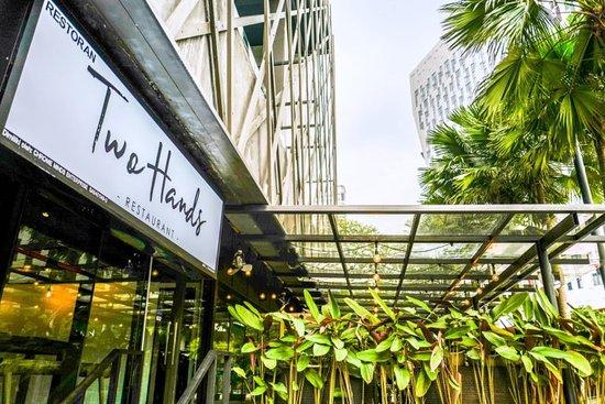 Two Hands Restaurant