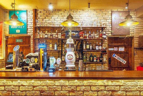 Highland Pub&Grill