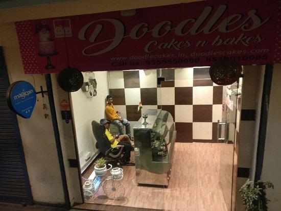 Doodles Cakes