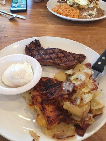 The Broken Yolk Cafe