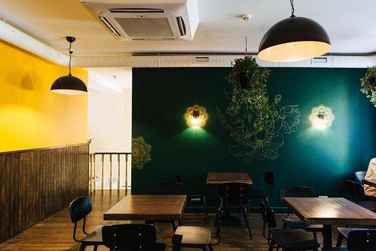 Balu - Indian Food & Drinks