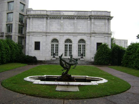 Memphis Brooks Museum of Art