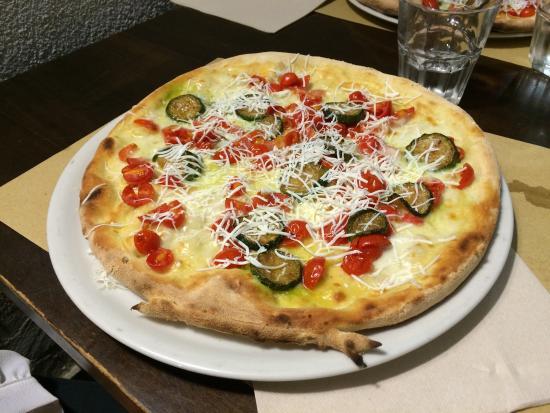 A Pizza Sutta L'Acchi