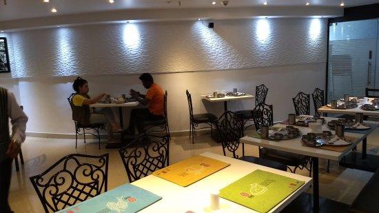 6 Ballygunge Place Thali