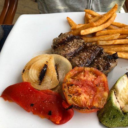 El Novillo Alegre Parrilla Argentina