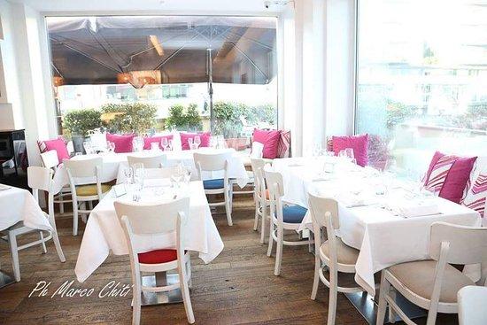 Voila' Restaurant & Lounge Bar