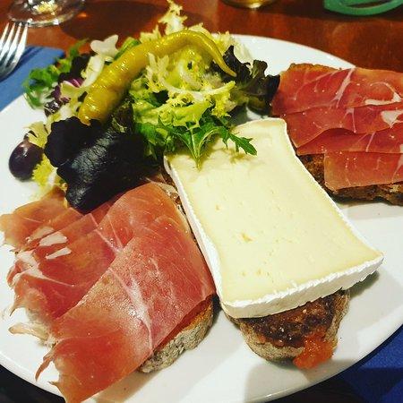 La Tertulia Cafe Teatre