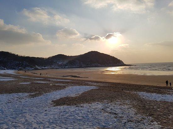 Eurwangni Beach