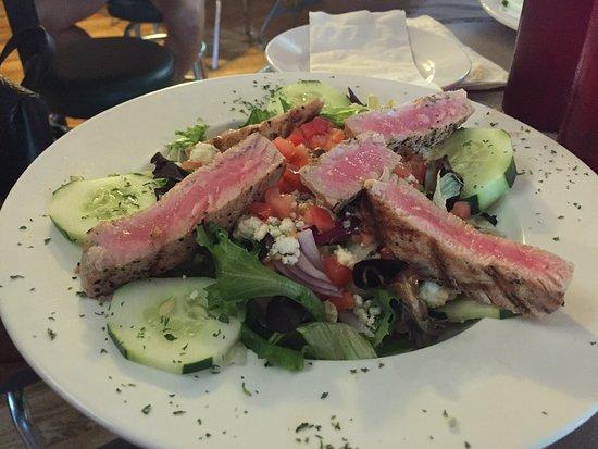 Hideaway Pub and Eatery