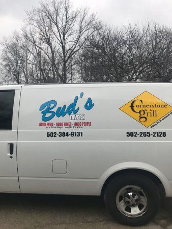 Bud's Tavern