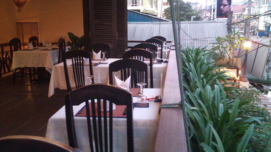 Damnak Khmer Restaurant