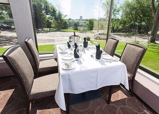 Four Seasons Restaurant