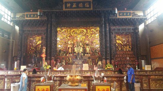 Tempio Loyang Tua Pek Kong