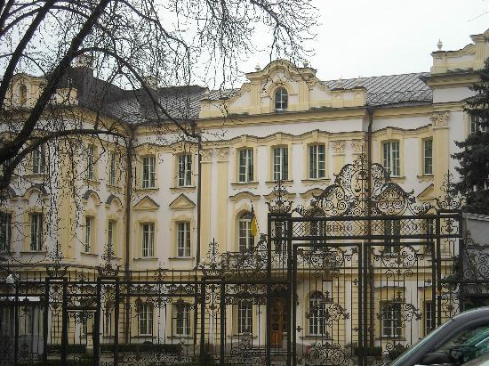 Klovskiy Palace