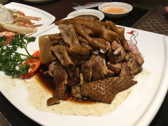 Come Into Chiuchow Restaurant