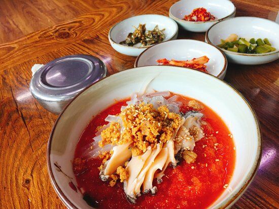 Dodu Female Diver Ui House